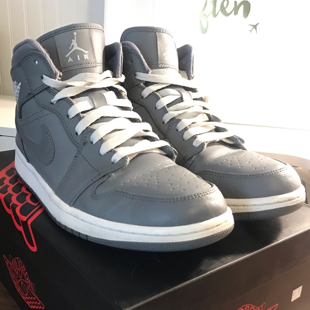 Air Jordan Retro 1 mid Cool Grey (2015)